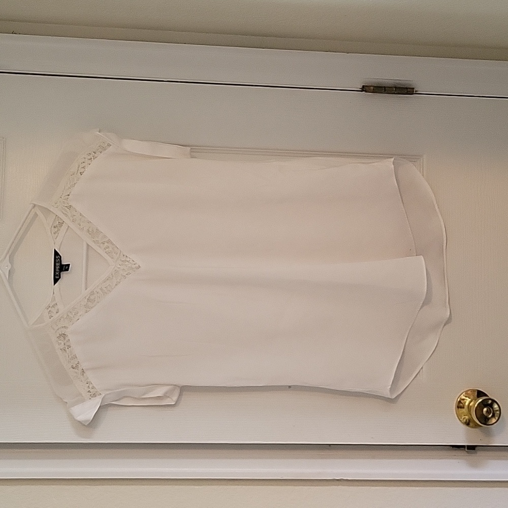 White short Sleeve Silky Top